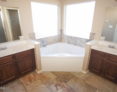 12945 Hueco Hill Drive - Photo Thumbnail 20