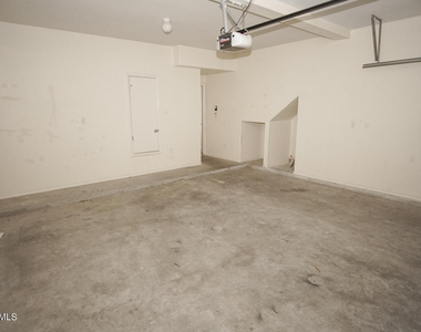 12945 Hueco Hill Drive - Photo Thumbnail 8
