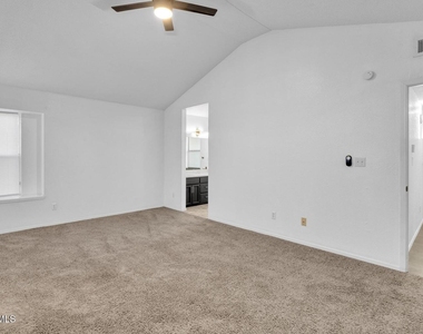7489 Plaza Redonda Drive - Photo Thumbnail 24
