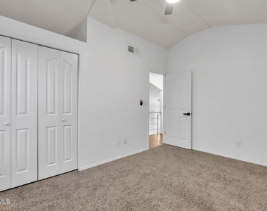 7489 Plaza Redonda Drive - Photo Thumbnail 35