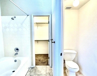 7489 Plaza Redonda Drive - Photo Thumbnail 27