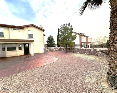 7489 Plaza Redonda Drive - Photo Thumbnail 48