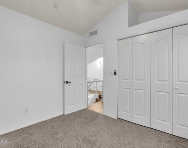 7489 Plaza Redonda Drive - Photo Thumbnail 41