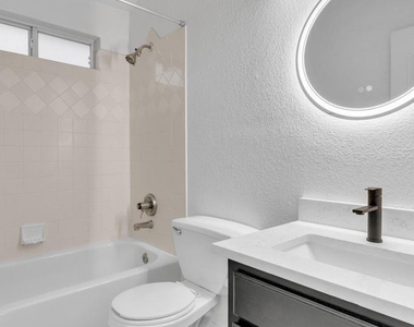 7489 Plaza Redonda Drive - Photo Thumbnail 33