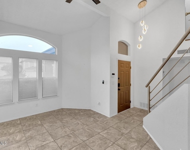 7489 Plaza Redonda Drive - Photo Thumbnail 5