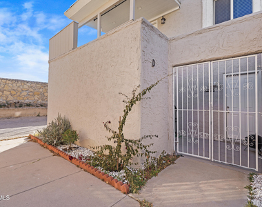 10628 Springwood Drive - Photo Thumbnail 3