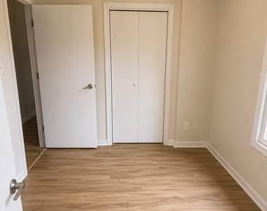 267 Branford Road - Photo Thumbnail 9
