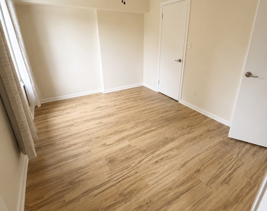 267 Branford Road - Photo Thumbnail 3