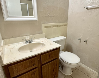 3112 Wayside Street - Photo Thumbnail 13