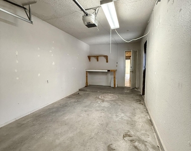 3112 Wayside Street - Photo Thumbnail 20
