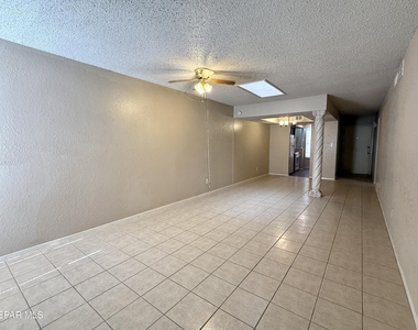 3112 Wayside Street - Photo Thumbnail 5
