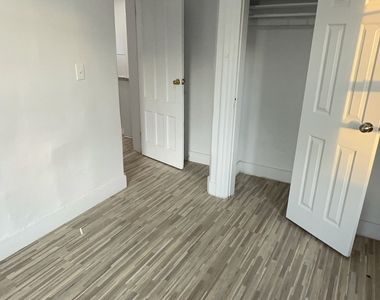 1036 Maplewood Avenue - Photo Thumbnail 5