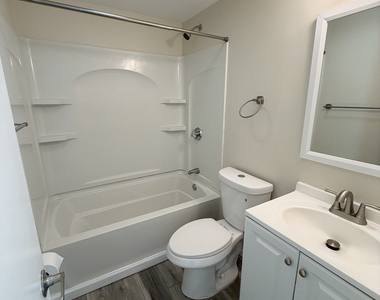 267 Branford Road - Photo Thumbnail 5