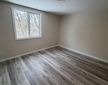 267 Branford Road - Photo Thumbnail 6