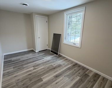 267 Branford Road - Photo Thumbnail 8