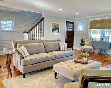 5 Knollwood Drive - Photo Thumbnail 3