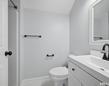 1 Union Avenue - Photo Thumbnail 16