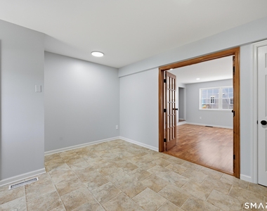 1 Union Avenue - Photo Thumbnail 5