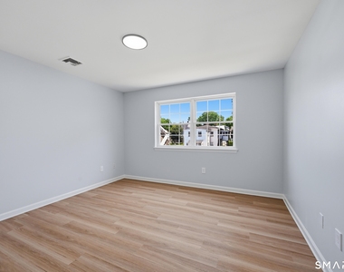 1 Union Avenue - Photo Thumbnail 28