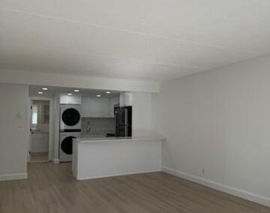 38b Putnam Green - Photo Thumbnail 12