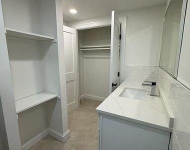 38b Putnam Green - Photo Thumbnail 7
