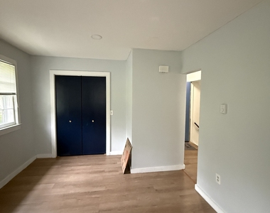 9 South Street - Photo Thumbnail 4