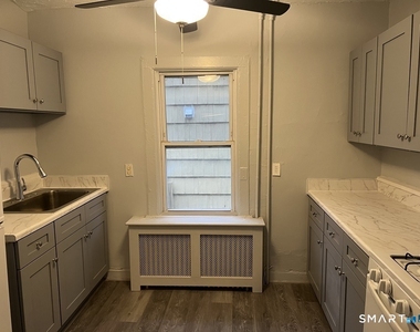 50 W. Washington Avenue - Photo Thumbnail 1