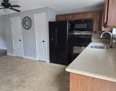 1081 New Haven Road - Photo Thumbnail 13