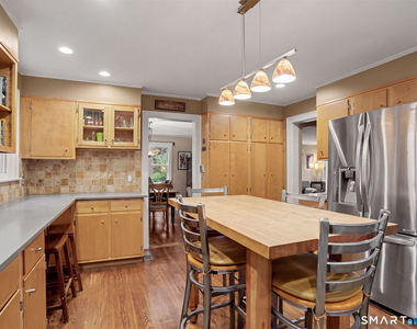 46 Valleywood Road - Photo Thumbnail 10
