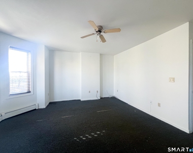 99 William Street - Photo Thumbnail 6