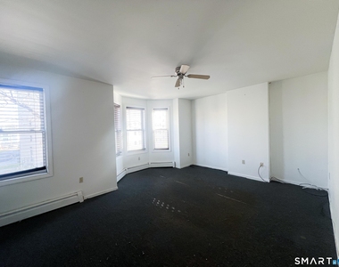 99 William Street - Photo Thumbnail 7