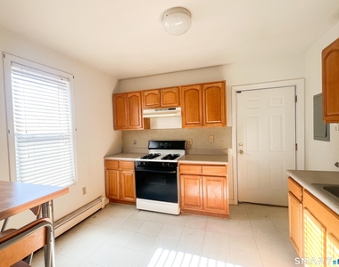 99 William Street - Photo Thumbnail 9