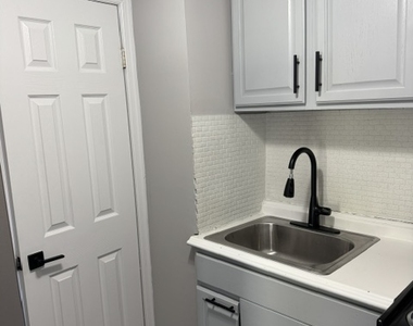 354 East 19th Street - Photo Thumbnail 11