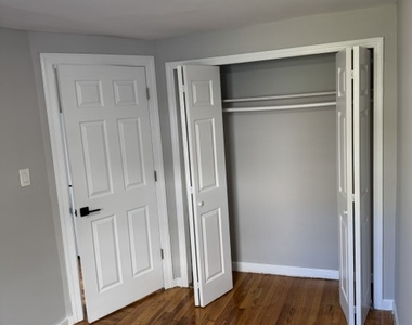 354 East 19th Street - Photo Thumbnail 6
