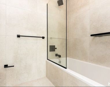 344 Lorimer Street - Photo Thumbnail 2