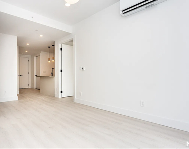 344 Lorimer Street - Photo Thumbnail 11