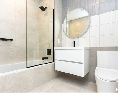 344 Lorimer Street - Photo Thumbnail 16