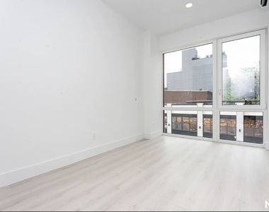 344 Lorimer Street - Photo Thumbnail 10
