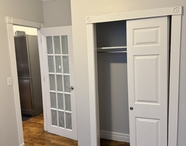 416 East 13th Street - Photo Thumbnail 9