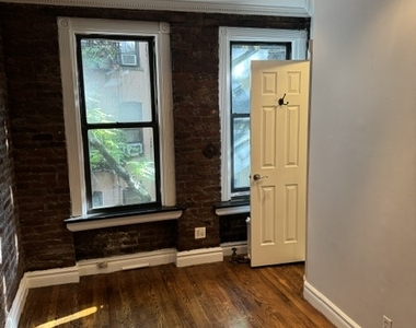 416 East 13th Street - Photo Thumbnail 3
