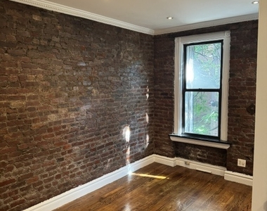 416 East 13th Street - Photo Thumbnail 2