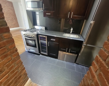 334 East 100th Street - Photo Thumbnail 6