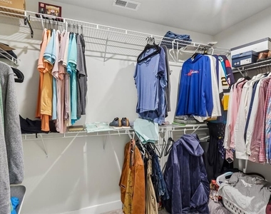 109 Marquis Drive - Photo Thumbnail 33