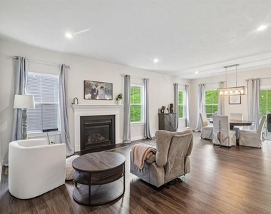 109 Marquis Drive - Photo Thumbnail 5