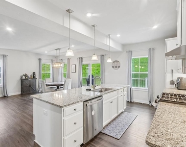 109 Marquis Drive - Photo Thumbnail 10