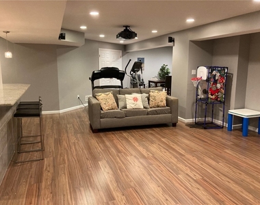 2379 Wheatland Cir - Photo Thumbnail 33