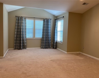 2379 Wheatland Cir - Photo Thumbnail 16