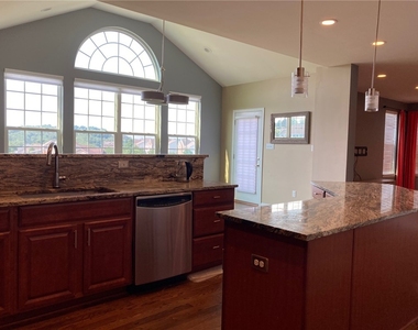2379 Wheatland Cir - Photo Thumbnail 7