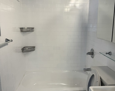 416 East 13th Street - Photo Thumbnail 12