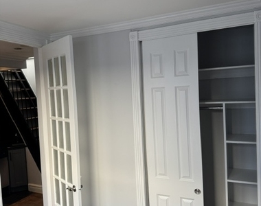 416 East 13th Street - Photo Thumbnail 7
